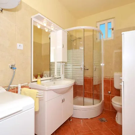 Two-bedroom In Slatine Ii