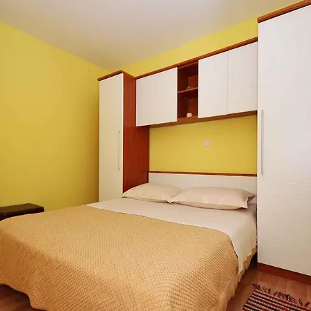 Two-bedroom In Slatine Ii