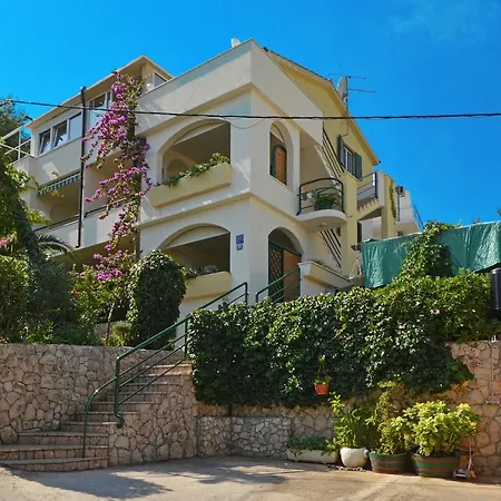 Two-bedroom In Slatine Ii * Trogir